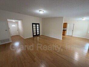4429 Amberwood Cir in Pace, FL - Foto de edificio - Building Photo