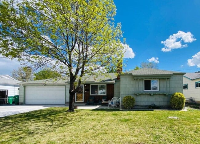 property at 1285 Vance Way
