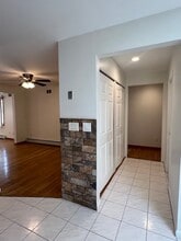 300 Wilson Ave, Unit 1 in Lyndhurst, NJ - Foto de edificio - Building Photo