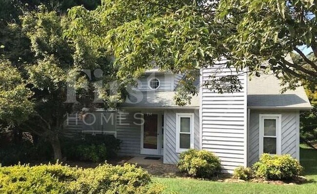 property at 137 Carrisbrooke Ln