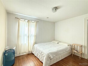 245 Hamilton Dr in Buffalo, NY - Building Photo - Building Photo