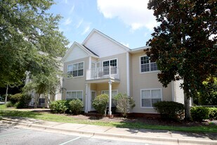 1501 Partin Dr N in Niceville, FL - Building Photo