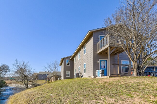 933 Park Plz in Austin, TX - Building Photo - Building Photo