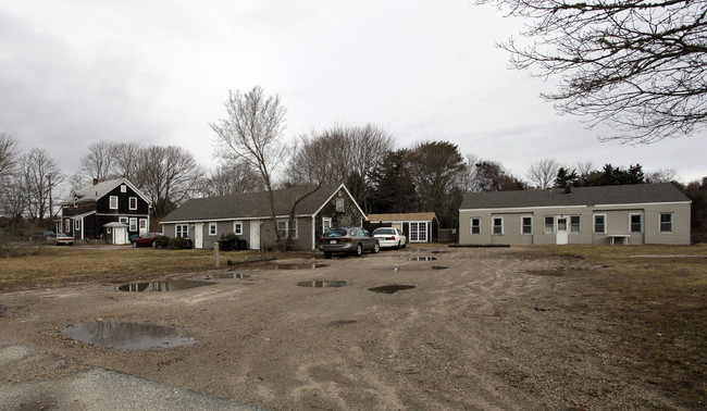 250 Davisville Rd in East Falmouth, MA - Building Photo - Building Photo