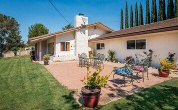 720 Elsinore Dr in Solvang, CA - Building Photo - Building Photo
