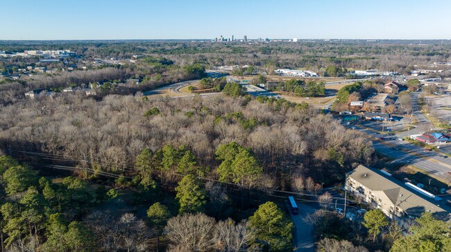 New Bern Crossing in Raleigh, NC - Building Photo - Building Photo
