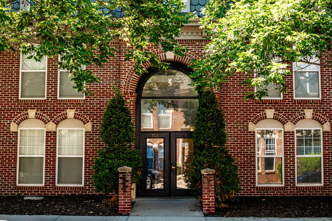 The Moxie in Kansas City, MO - Building Photo
