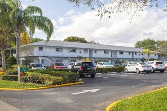 Tequesta Garden Condos in Jupiter, FL - Building Photo - Building Photo
