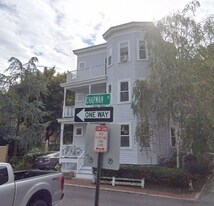 8 Chapman Pl, Unit 2 in Cambridge, MA - Building Photo