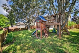 12543 Chenwood Ave in Hudson, FL - Building Photo - Building Photo