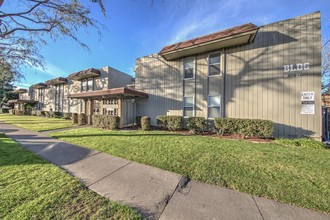 Chestnut Gardens in Concord, CA - Building Photo - Other