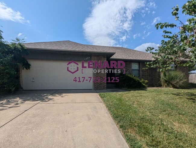 property at 1209 W Belwood Ct