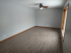 530 7th St NW in Faribault, MN - Building Photo - Building Photo