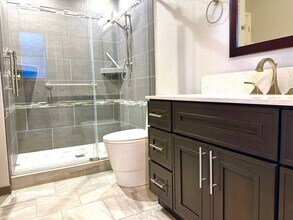 6502 Oak Manor Plaza in Martinez, CA - Building Photo - Building Photo