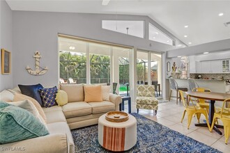 619 98th Ave N in Naples, FL - Building Photo - Building Photo