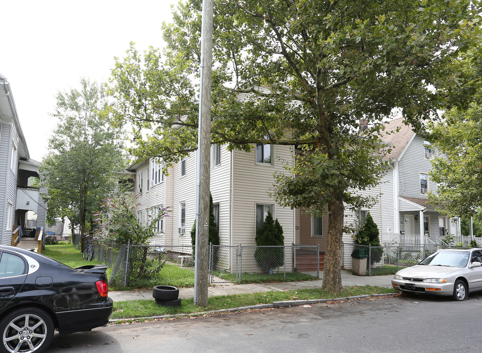 35 Hall St in Springfield, MA - Foto de edificio