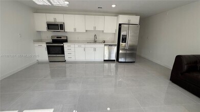 14571 SW 261st St in Homestead, FL - Building Photo - Building Photo