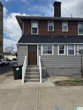 1320 Chelsea Ave in Bethlehem, PA - Building Photo - Building Photo