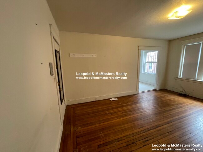 76 Washington St, Unit 27 in Boston, MA - Foto de edificio - Building Photo