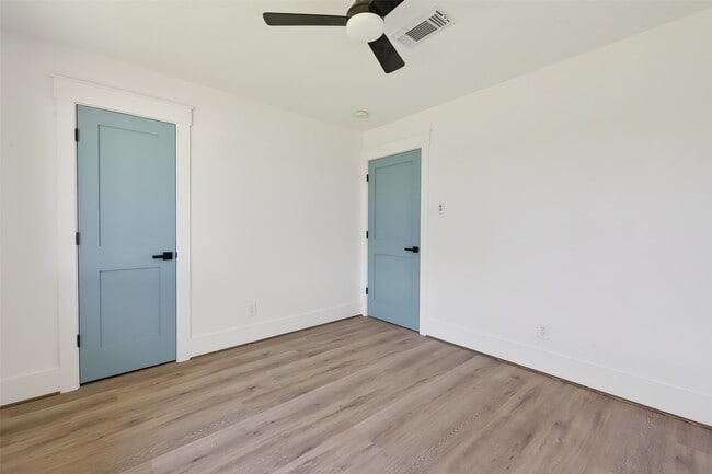 property at 1906 Shadow Bend Dr