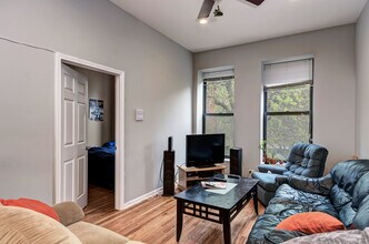 1116 N Hermitage Ave in Chicago, IL - Building Photo - Building Photo