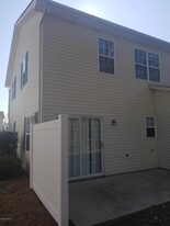 23 Pirates Cove Dr in Swansboro, NC - Building Photo - Building Photo