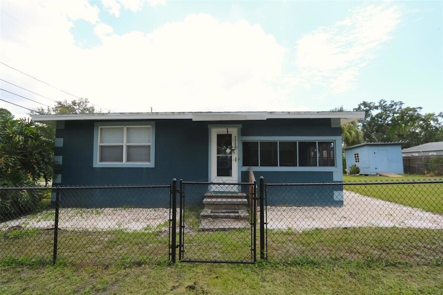 7513 E 23rd Ave in Tampa, FL - Building Photo