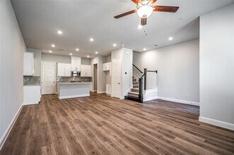 310 Almanor St in Lewisville, TX - Building Photo - Building Photo