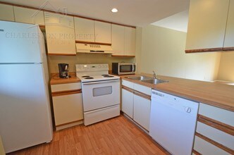 2186 Bees Ferry Rd-Unit -H in Charleston, SC - Building Photo - Building Photo