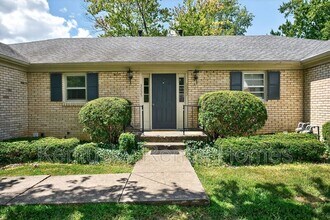 3335 Wood Valley Ct in Lexington, KY - Building Photo - Building Photo
