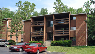 Emery Apartments in Covington, KY - Building Photo - Building Photo