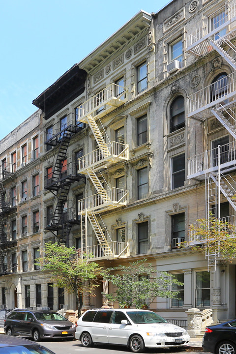 155 W 80th St in New York, NY - Foto de edificio