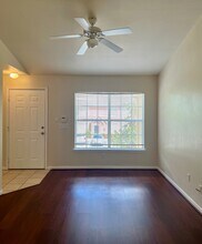 8981 Lee Vista Blvd in Orlando, FL - Foto de edificio - Building Photo