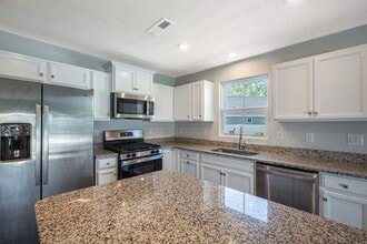 2027 Trillium Wy in Tipp City, OH - Building Photo - Building Photo
