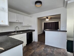 25312 Winton St in St. Clair Shores, MI - Building Photo - Building Photo