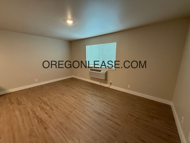 4004 Horace St in Springfield, OR - Building Photo - Building Photo