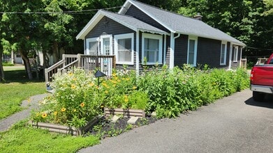 176 W North St in Ballston Spa, NY - Building Photo - Building Photo