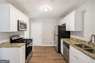 2077 Rosewood Rd, Unit 6103 in Decatur, GA - Building Photo - Building Photo