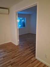 Tarzana Tennis Club Apartments in Tarzana, CA - Building Photo - Building Photo