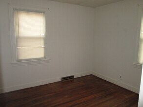 117 S Holly Ave in Highland Springs, VA - Building Photo - Building Photo