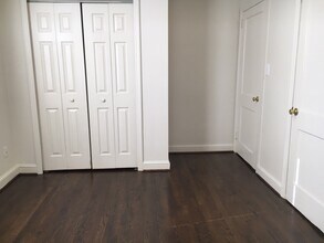 6527 Ivy Hill Dr in McLean, VA - Foto de edificio - Building Photo