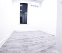 16-59 Hancock St in Queens, NY - Building Photo - Building Photo