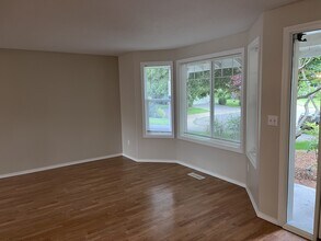 17611 SE 16th St in Vancouver, WA - Building Photo - Building Photo