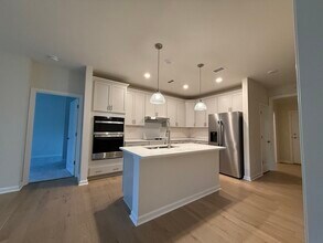 4 Winslow Ln in Grafton, MA - Building Photo - Building Photo