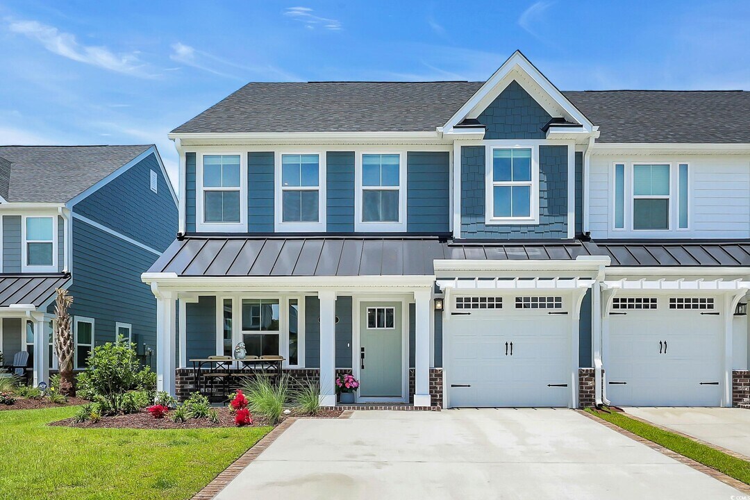 8906 Freya Wy in North Myrtle Beach, SC - Building Photo