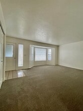 2774 N 1650 E in Layton, UT - Building Photo - Building Photo