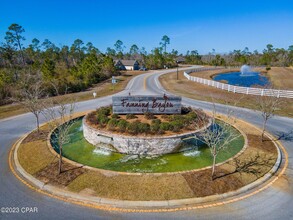 133 Merrion Rd in Southport, FL - Building Photo - Building Photo