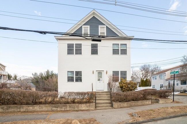 7 Ridgeland Rd in Shrewsbury, MA - Building Photo - Building Photo