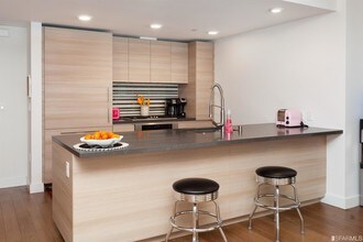 718 Long Bridge Street-Unit -201 in San Francisco, CA - Foto de edificio - Building Photo