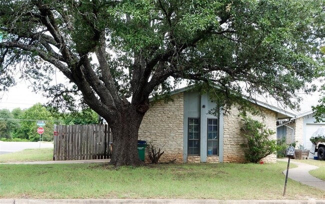 property at 1416 Cardinal Hill Dr